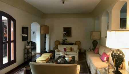 Casa à venda com 5 quartos, sendo 2 suítes,  em Jardim Everest, São Paulo, SP