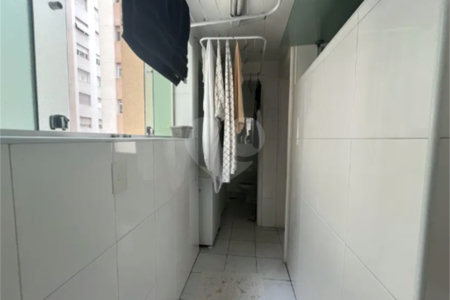 Apartamento à venda com 2 quartos, sendo 1 suíte, em Cerqueira César, São Paulo, SP