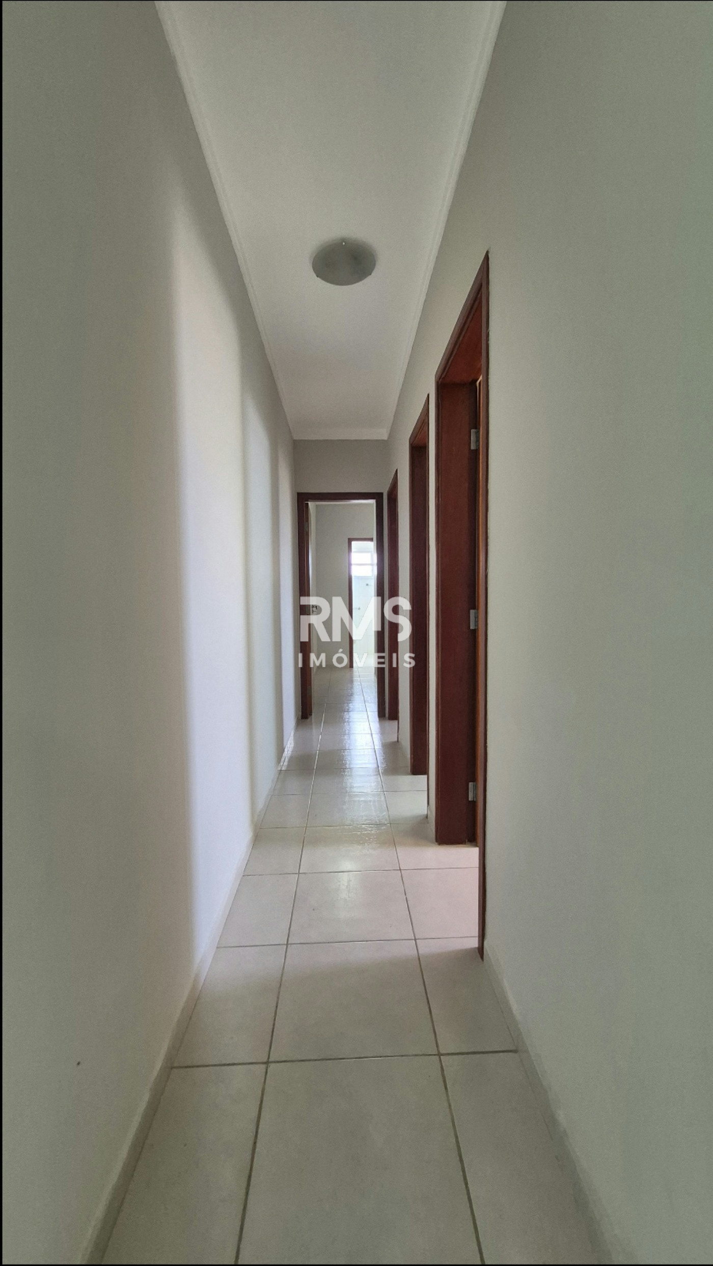 Apartamento à venda com 3 quartos, sendo 1 suíte,  em Jardim Aeroporto I, Itu, SP