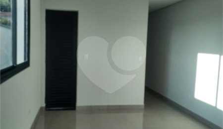 Sobrado à venda com 3 suítes,  em Jardim Planalto, Arujá, SP