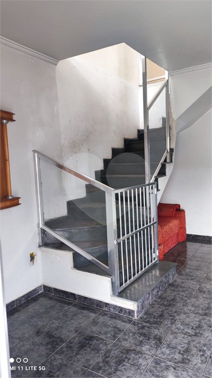 Sobrado à venda com 5 quartos, sendo 3 suítes, em Vila Campestre, São Paulo, SP