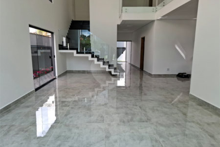 Casa à venda ou para alugar com 3 suítes no condomínio Residencial Veredas, Mogi das Cruzes - SP