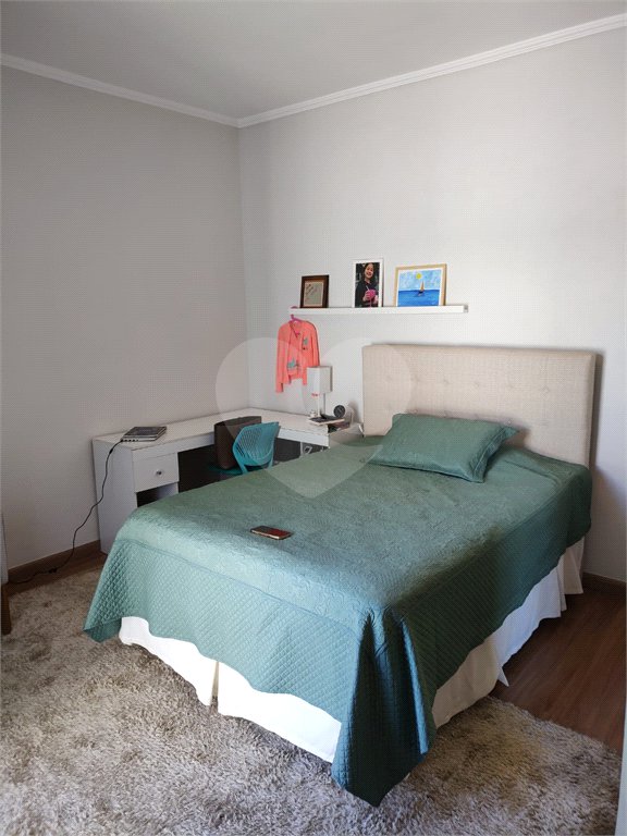 Casa à venda com 3 quartos, sendo 1 suíte,  no condomínio Residencial Jardim das Palmeiras, Vinhedo - SP