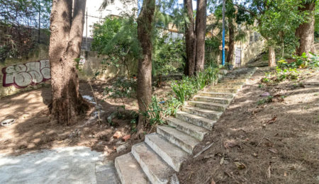 Casa Térrea à venda com 9 quartos, sendo 3 suítes, em Vila Romana, São Paulo, SP