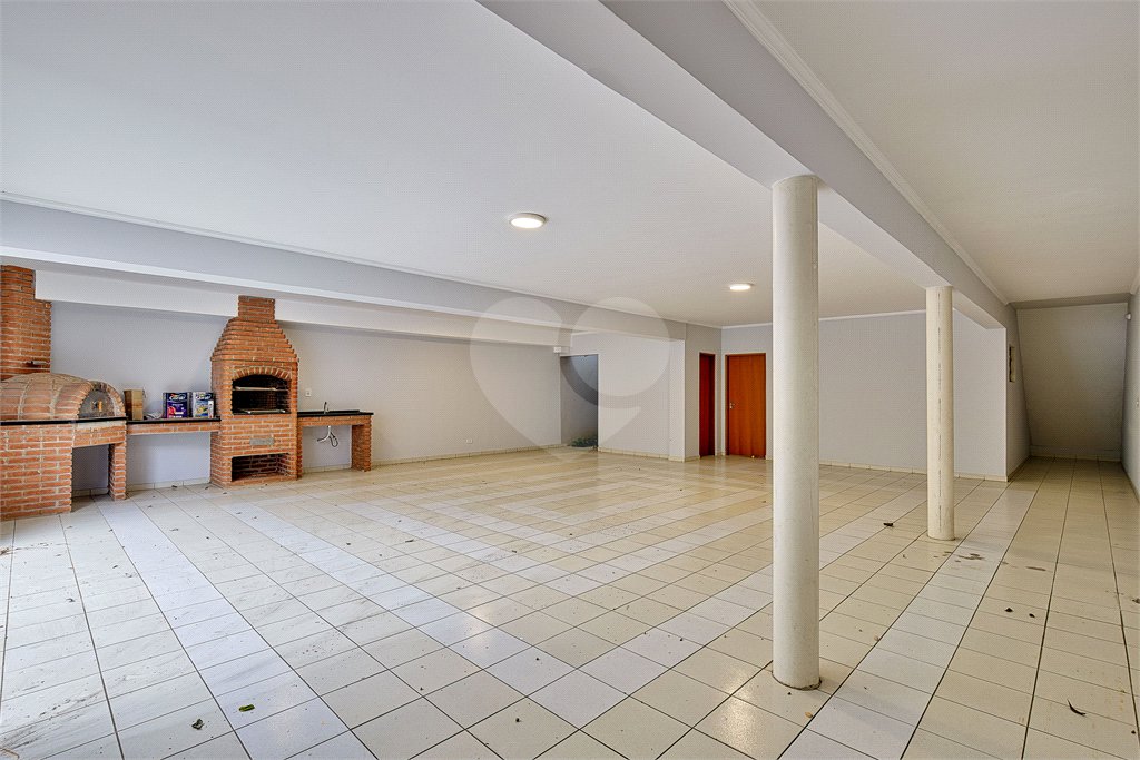 Sobrado à venda com 3 quartos, sendo 1 suíte, em Alto da Boa Vista, São Paulo, SP