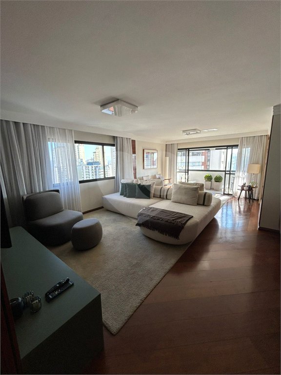 Apartamento à venda com 3 suítes em Perdizes, São Paulo, SP