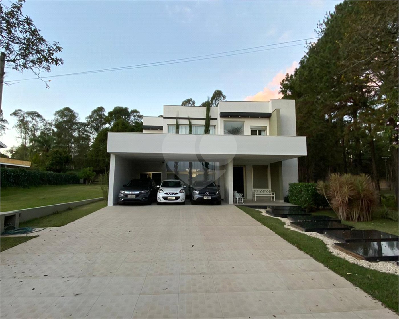 Casa à venda com 4 suítes no condomínio Vivendas do Lago, Sorocaba - SP