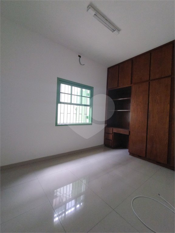 Casa Térrea à venda com 3 quartos no Centro, Mogi das Cruzes, SP