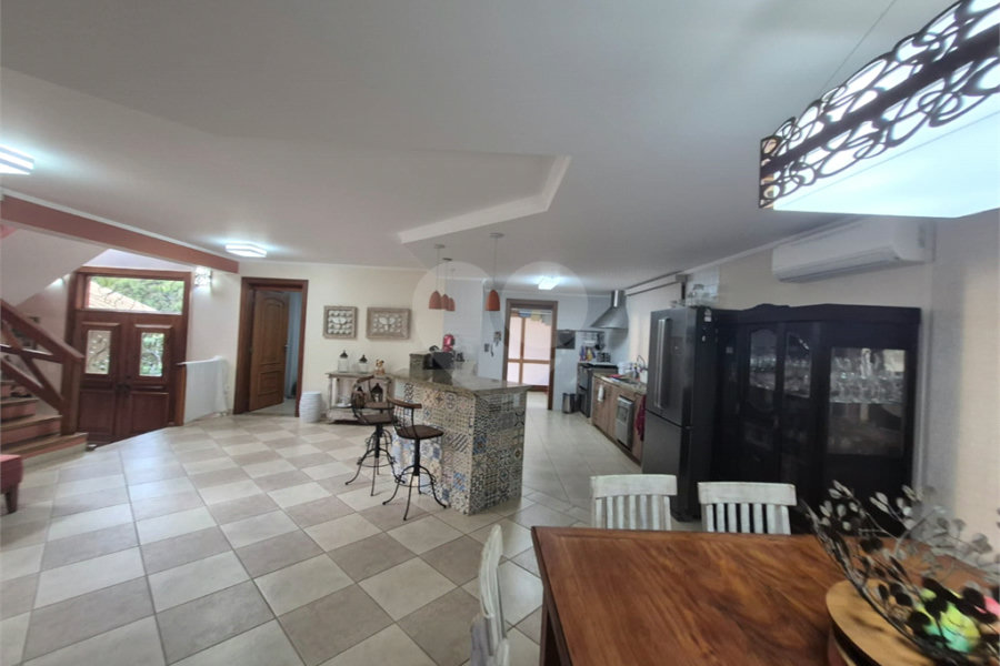Casa à venda com 3 suítes no condomínio Sausalito, Mairiporã - SP