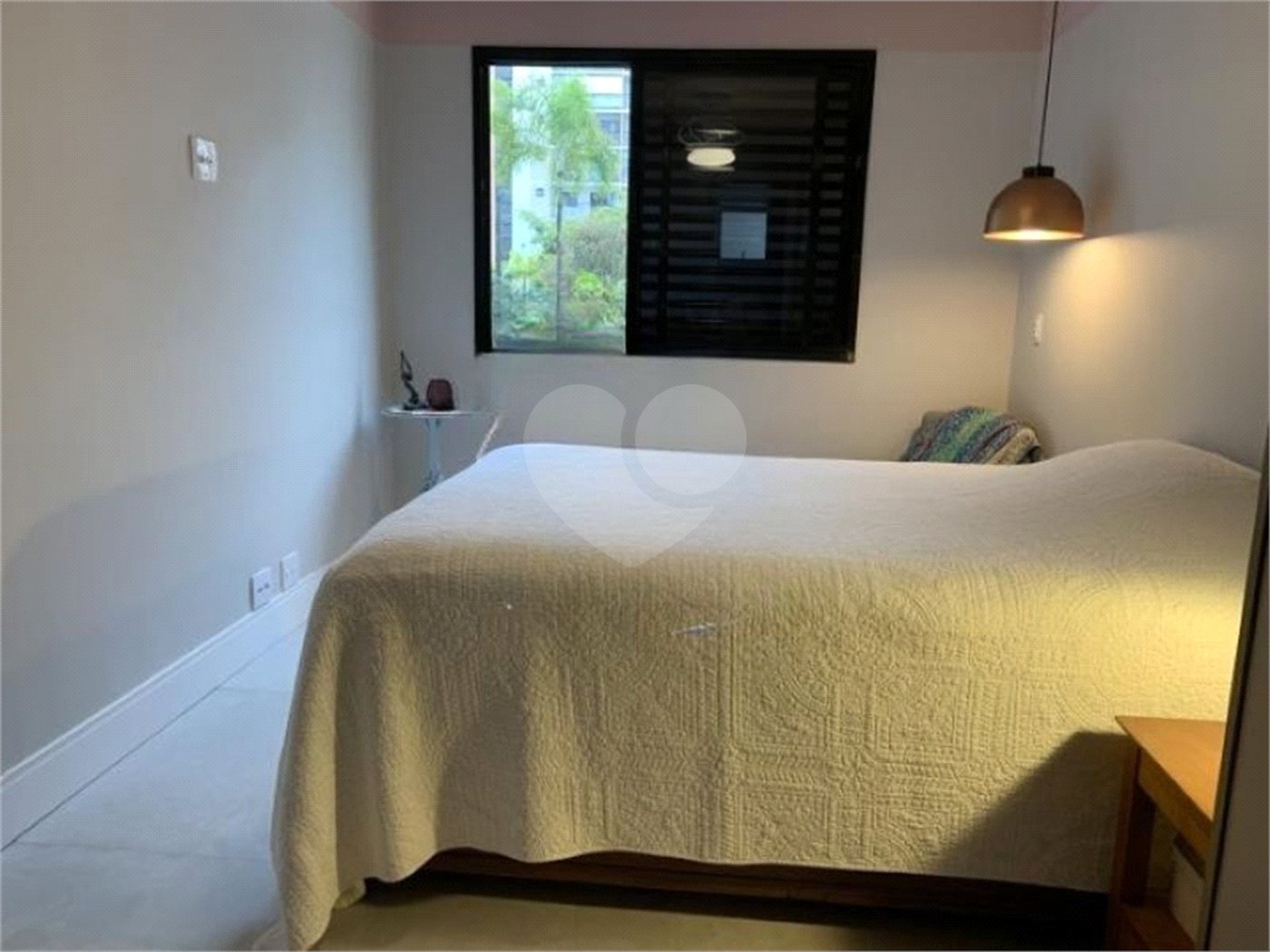 Apartamento à venda com 3 quartos, sendo 1 suíte,  em Cidade São Francisco, São Paulo, SP