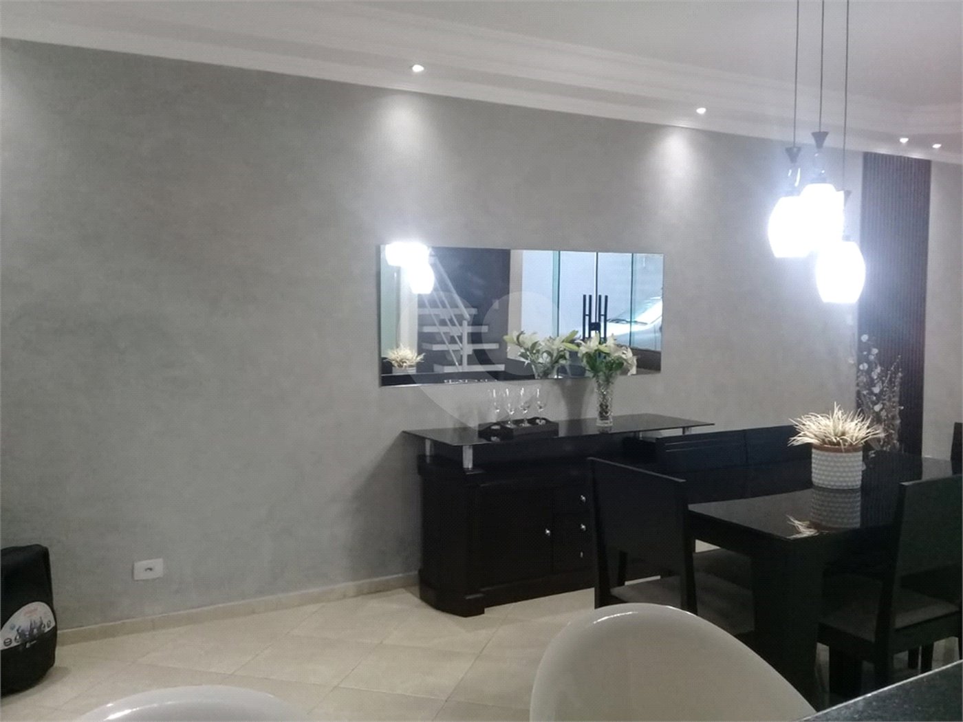 Sobrado à venda com 2 quartos, sendo 1 suíte, em Cidade Boa Vista, Suzano, SP