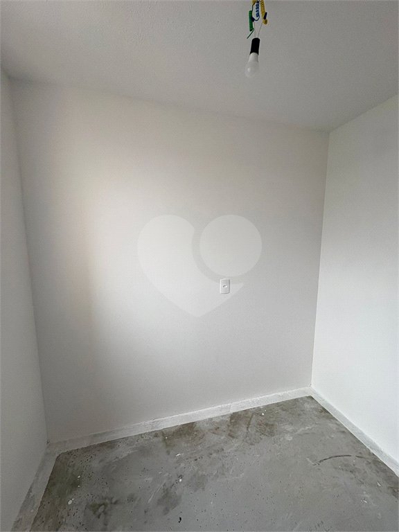 Apartamento à venda com 2 quartos em Vila Antonieta, São Paulo, SP