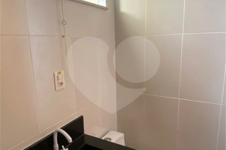 Triplex à venda com 2 quartos, sendo 1 suíte, em Parque dos Eucaliptos, Sorocaba, SP