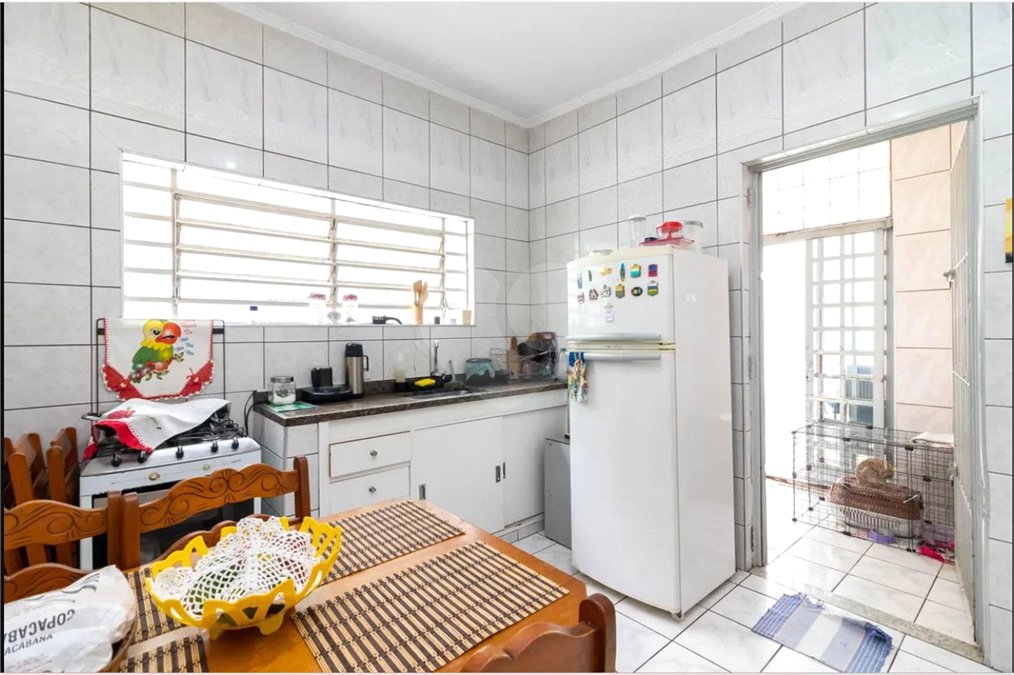 Sobrado à venda com 2 quartos, sendo 1 suíte, em Chora Menino, São Paulo, SP