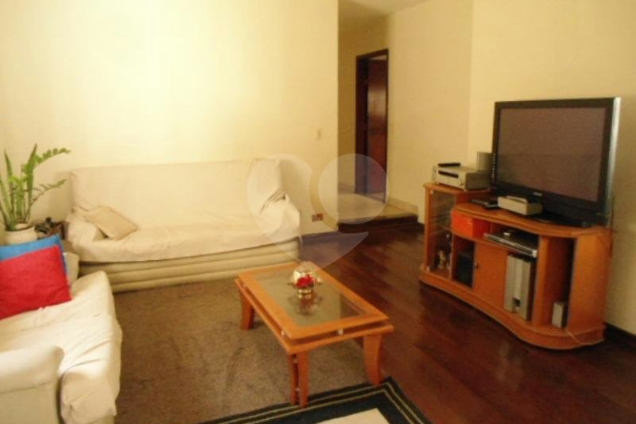Casa à venda com 3 quartos, sendo 1 suíte, em Jardim Virginia Bianca, São Paulo, SP