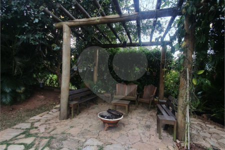 Casa à venda com 4 quartos, sendo 2 suítes,  no condomínio Vinhas da Vista Alegre - Lado Café, Vinhedo - SP