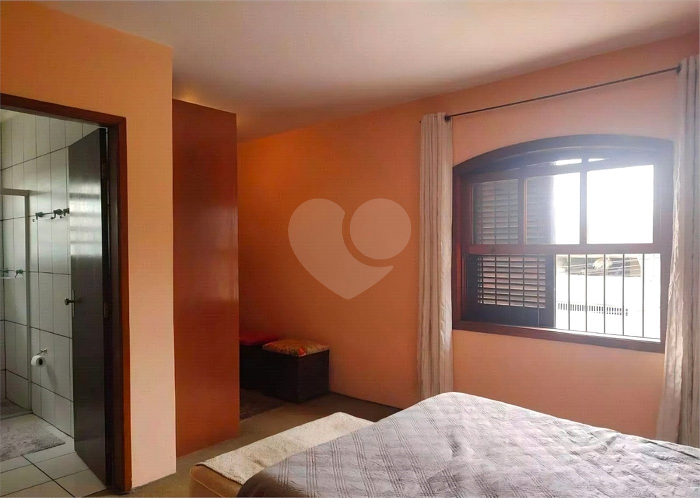 Sobrado à venda com 3 quartos, sendo 1 suíte,  em Jardim Ester, São Paulo, SP