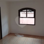 Casa Térrea à venda com 3 quartos, sendo 1 suíte, em Vila Irmãos Arnoni, São Paulo, SP
