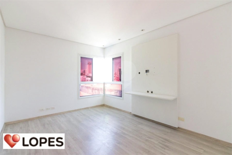 Casa à venda com 3 suítes em Santana, São Paulo, SP