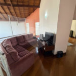 Casa à venda com 4 quartos, sendo 2 suítes, no condomínio Milennium, Valinhos - SP
