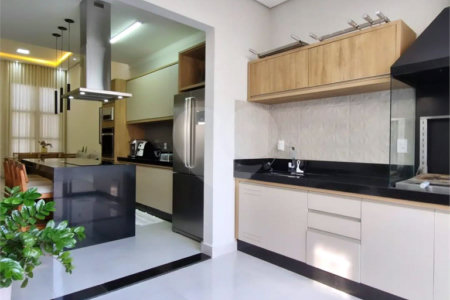 Casa à venda com 2 quartos, sendo 1 suíte, no condomínio Vila Rica, Indaiatuba - SP