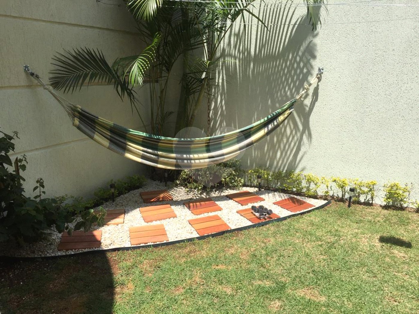 Sobrado à venda com 3 suítes em Horto, São Paulo, SP
