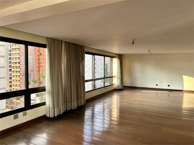 Apartamento à venda com 4 suítes em Santana, São Paulo, SP