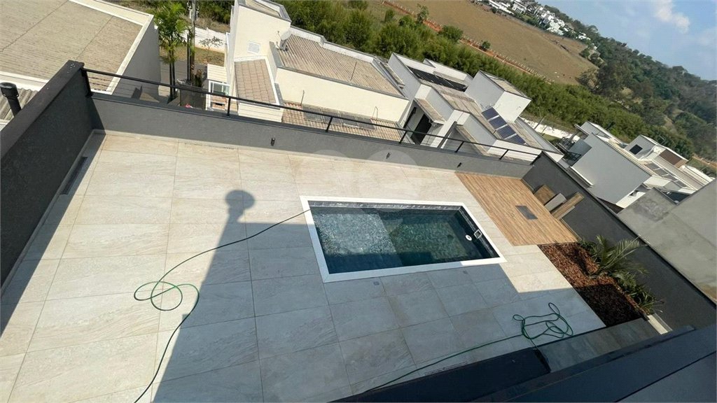 Casa à venda ou para alugar com 3 suítes no condomínio Villa Real, Bragança Paulista - SP