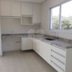 Apartamento à venda ou para alugar com 2 quartos, sendo 1 suíte,  em Vila Santa Isabel, São Roque, SP
