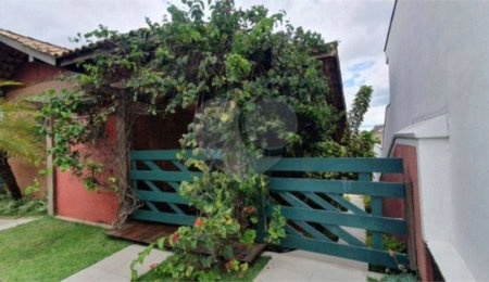 Casa à venda com 3 quartos, sendo 1 suíte,  no condomínio Terras de São Francisco, Vinhedo - SP