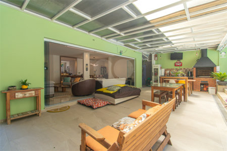 Casa à venda com 3 suítes em Jardim Prudência, São Paulo, SP