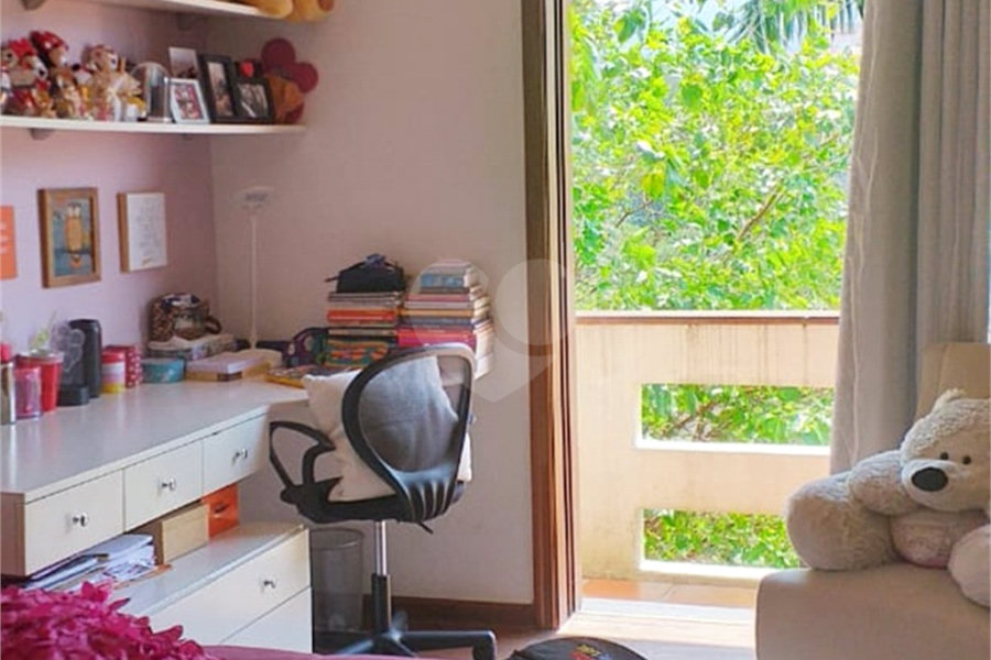 Sobrado à venda com 4 quartos, sendo 3 suítes, em Palmas do Tremembé, São Paulo, SP