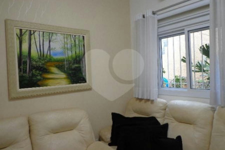 Casa Térrea à venda com 3 suítes em Jardim Franca, São Paulo, SP