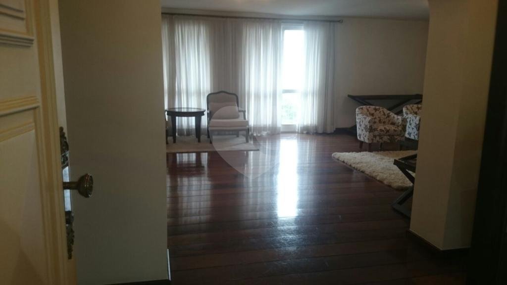 Apartamento à venda com 3 quartos, sendo 1 suíte, em Jardim Paulista, São Paulo, SP