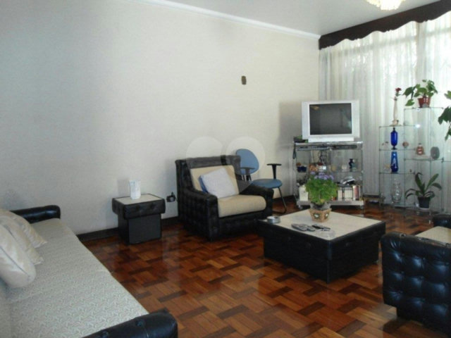 Casa à venda com 4 quartos, sendo 1 suíte,  em Santana, São Paulo, SP