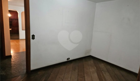 Sobrado à venda com 3 quartos, sendo 1 suíte,  em Cidade Monções, São Paulo, SP