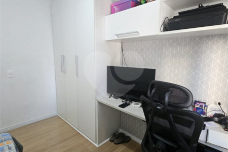 Apartamento à venda com 3 quartos, sendo 1 suíte,  em Jardim das Vertentes, São Paulo, SP
