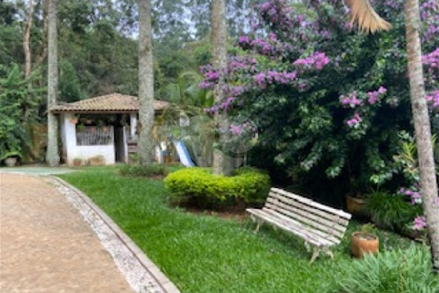 Casa à venda com 4 suítes no condomínio Parque Imperial da Cantareira, Mairiporã - SP