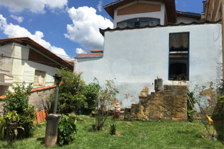 Casa à venda com 4 quartos, sendo 1 suíte, no Centro, Piracaia, SP