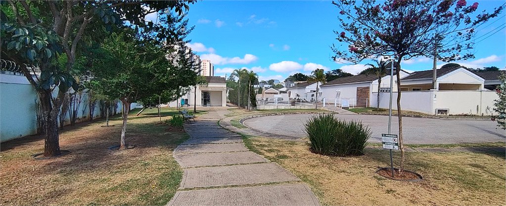 Casa à venda com 3 quartos, sendo 2 suítes,  no condomínio Villa Bella, Sorocaba - SP