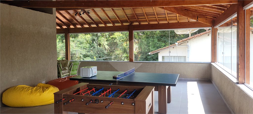 Casa à venda ou para alugar com 3 suítes no condomínio Sausalito, Mairiporã - SP