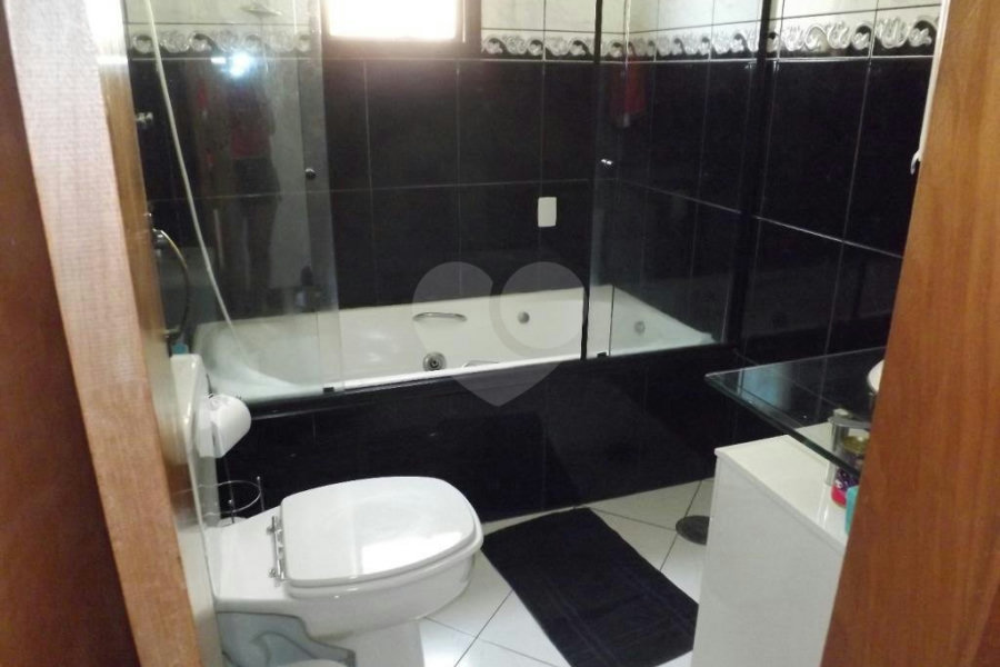 Sobrado à venda com 3 quartos, sendo 1 suíte, em Vila Nova Cachoeirinha, São Paulo, SP
