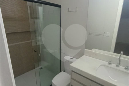 Casa para alugar com 3 quartos, sendo 1 suíte, no condomínio Recanto dos Paturis, Vinhedo - SP