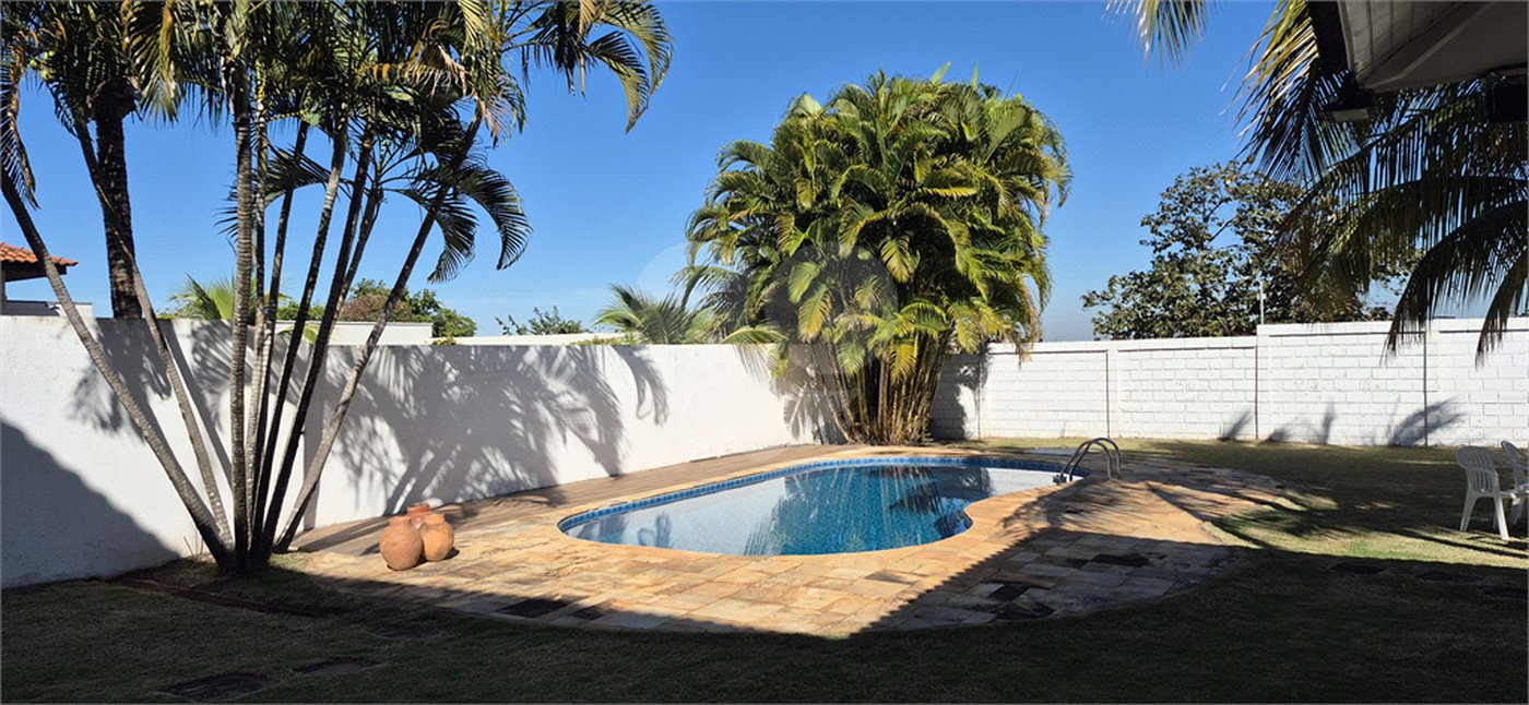 Casa à venda ou para alugar com 3 suítes no condomínio Jardim Theodora, Itu - SP