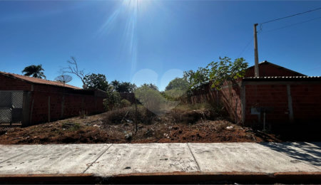 Terreno à venda em Jardim Paranapunga, Três Lagoas, MS