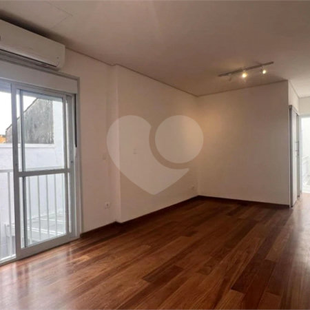 Casa à venda com 3 quartos, sendo 1 suíte,  em Vila Pompéia, São Paulo, SP
