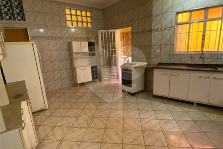 Sobrado à venda com 3 quartos em Jundiapeba, Mogi das Cruzes, SP