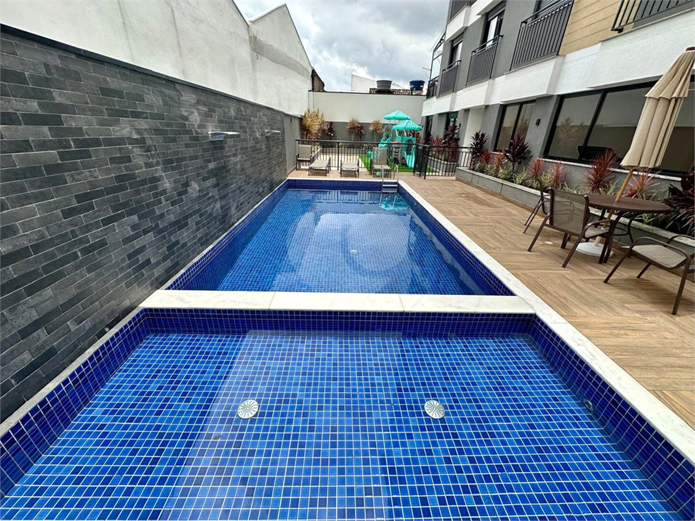 Apartamento à venda com 3 quartos, sendo 1 suíte,  em Chora Menino, São Paulo, SP