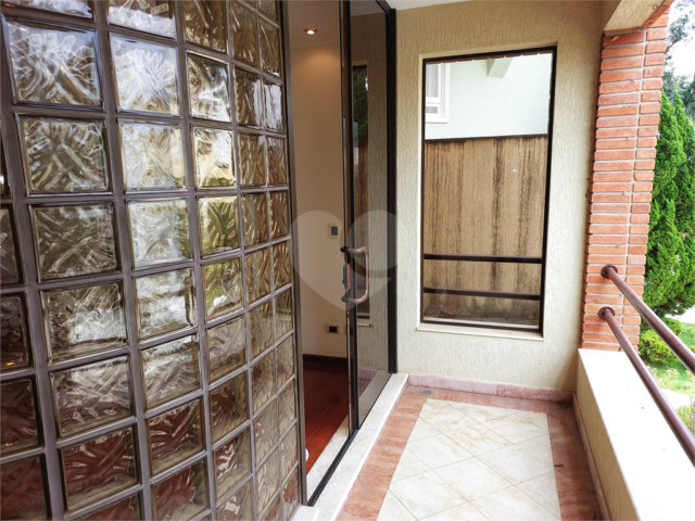 Casa à venda com 3 suítes no condomínio Chácara Francesa, São Paulo - SP