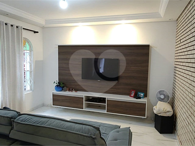 Sobrado à venda com 3 quartos, sendo 1 suíte,  em Limão, São Paulo, SP